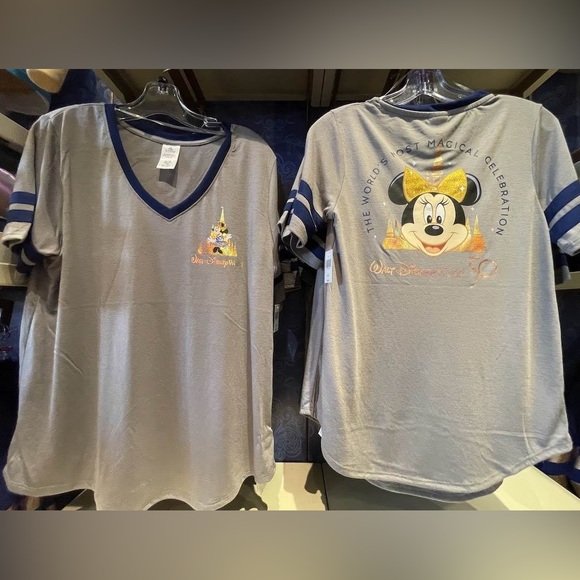 Walt Disney World 50th Anniversary Minnie Mouse Soccer T-Shirt for Women Medium - Picture 3 of 8